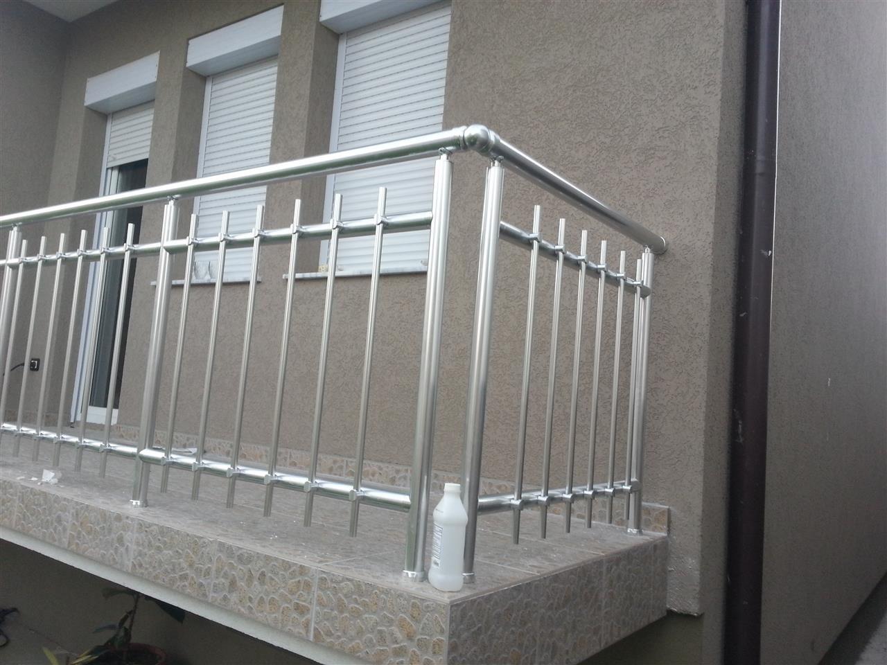 Aluminski-ograda-gelenderi
