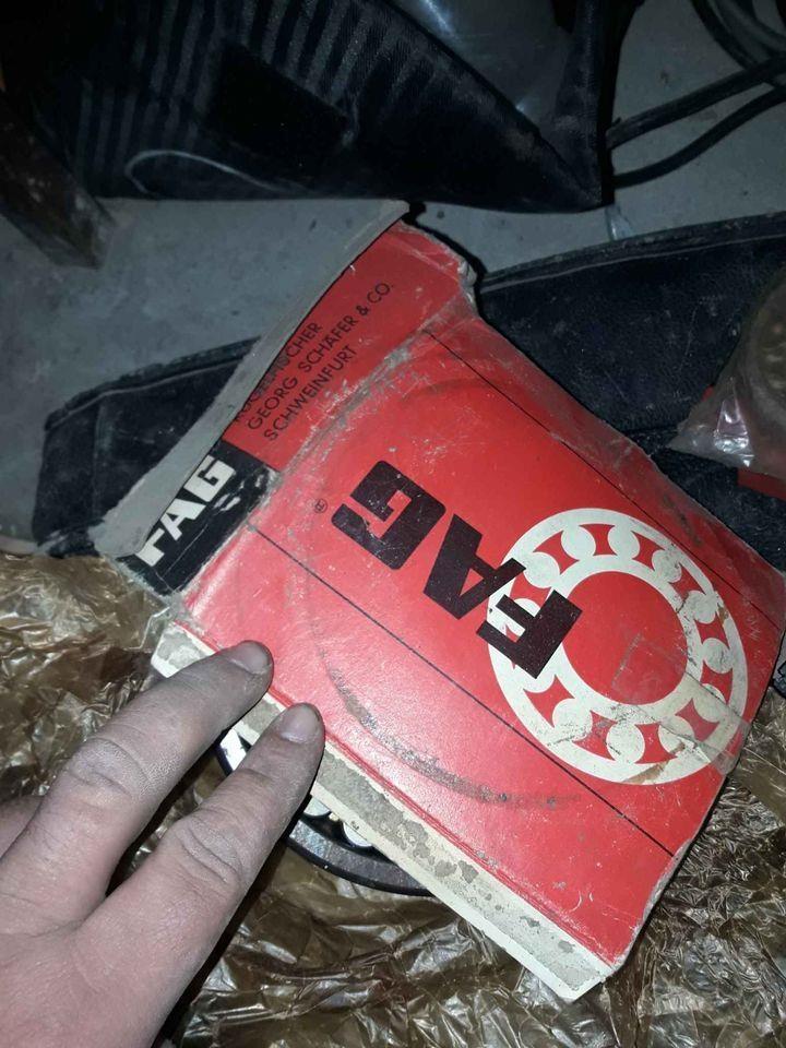 1111