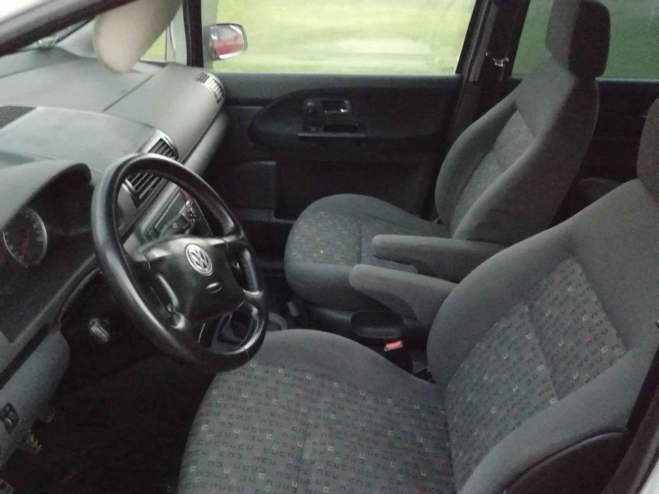 Prodajem-VW-Sharan