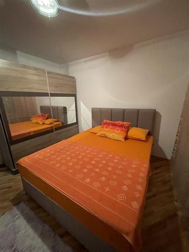 HITNA PRODAJA! BAR STROGI CENTAR GRADA 68M2