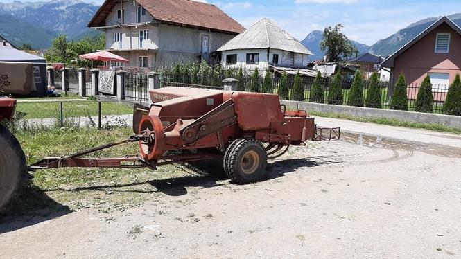 Balirka New Holland 70
