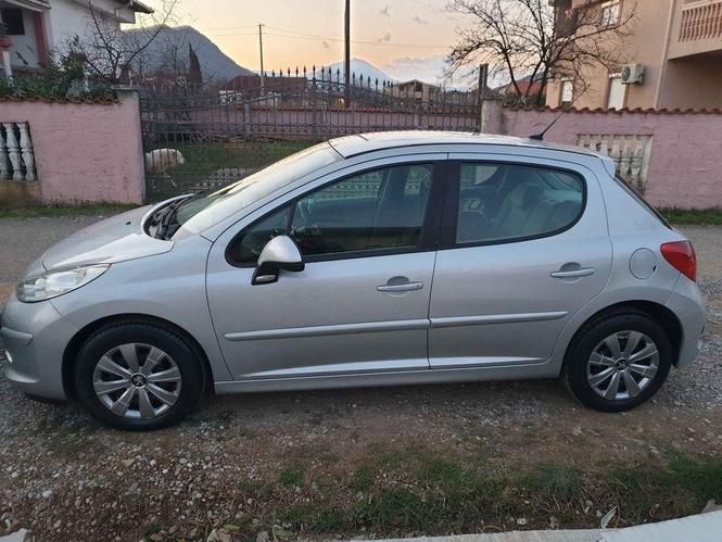 Pezo 207 1.6 HDI 2007 Registrovan