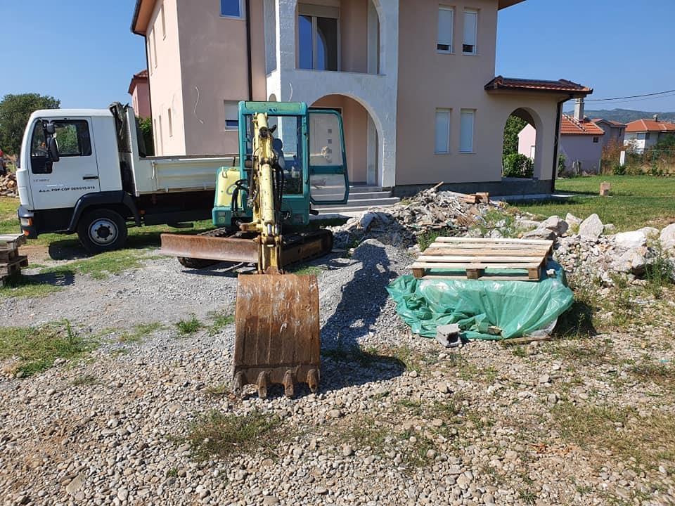 Yanmar-b37v-4-tone