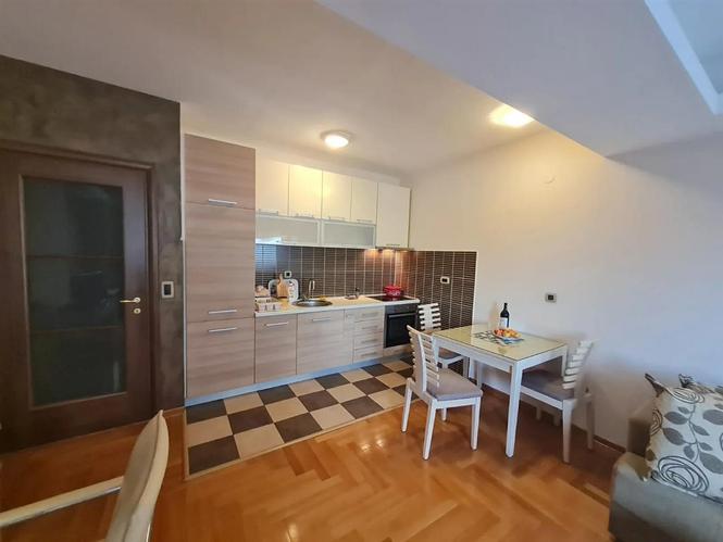 Izdavanje garsonjera City kvart