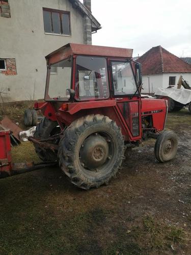 Traktor imt 549