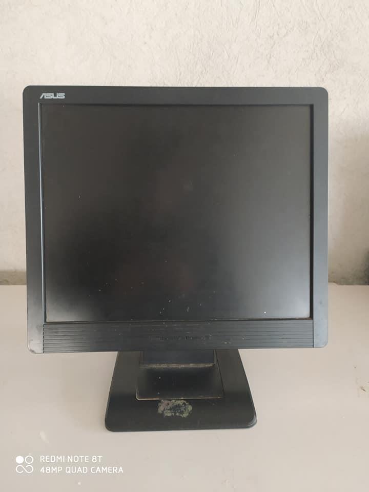 Monitor-ASUS