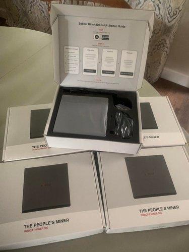 Novo Bobcat 300 miner  €500 brza dostava