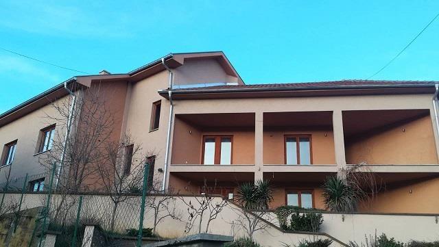 Kuća na prodaju