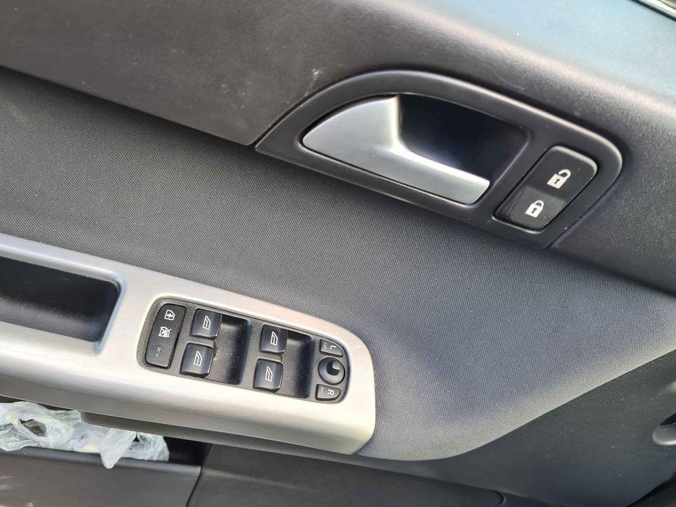 Volvo-v50