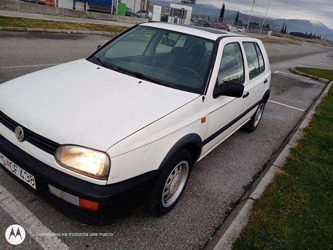 1.9 obicni dizel reg jos 2 ipo mjeseca u dobrom stanju moze 