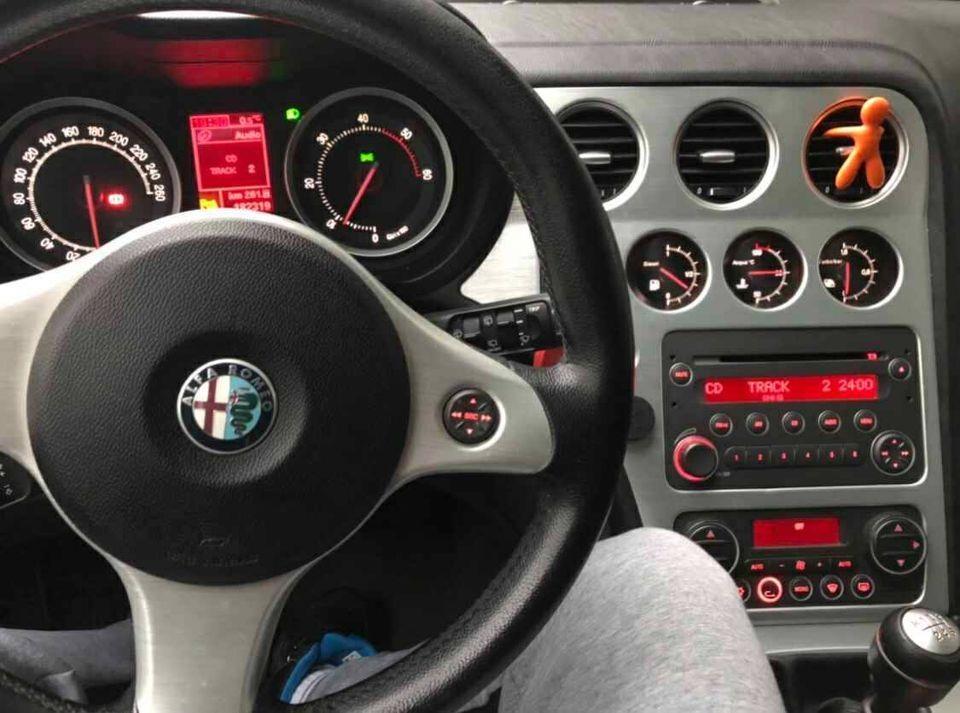 Alfa-Romeo-Brera-2-4-JTDm