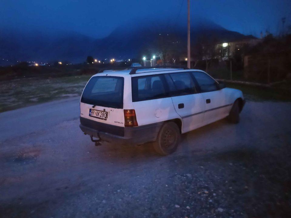 Opel-Astra-1-7D-50kw-96-god