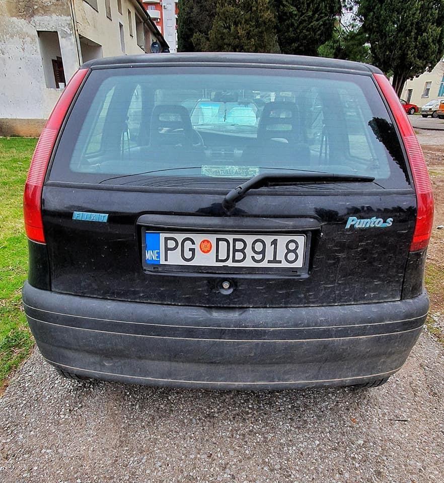 Prodaje-se-068-379-322