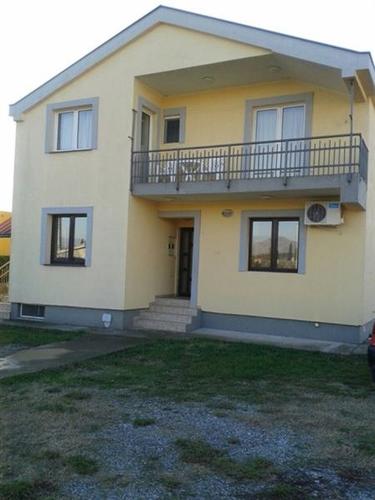 Iznajmljuje se stan od 75m2 u Podgorica