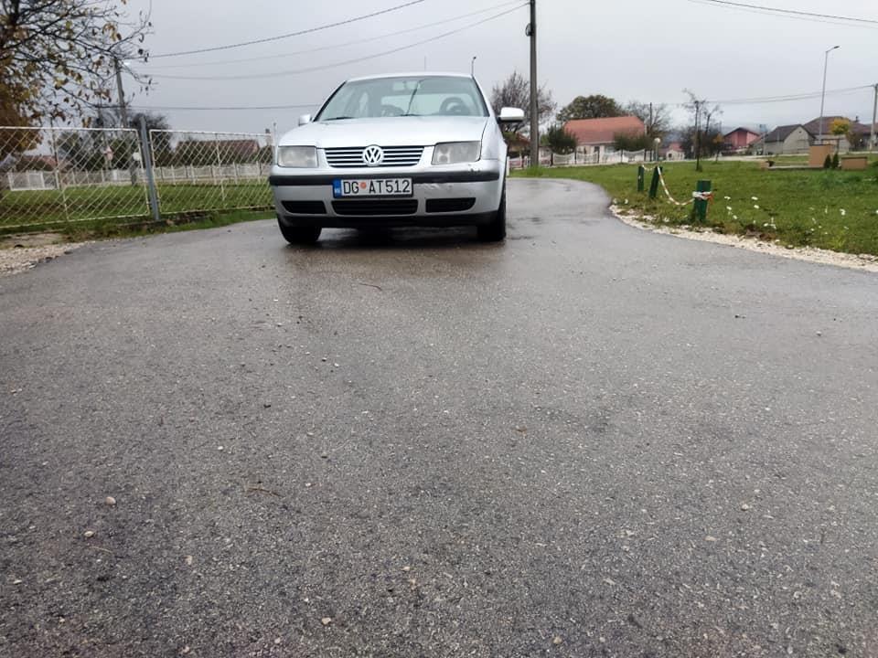 Prodaje-se