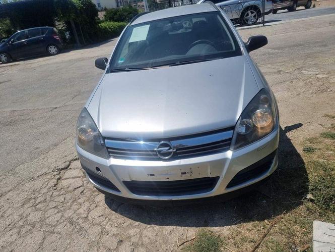 Opel Astra 1.9 CDTI 74kw 2006 godina
