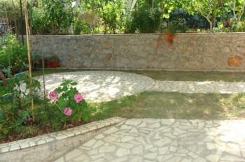 Izdajem-2-apartmana-Šušanj-Bar