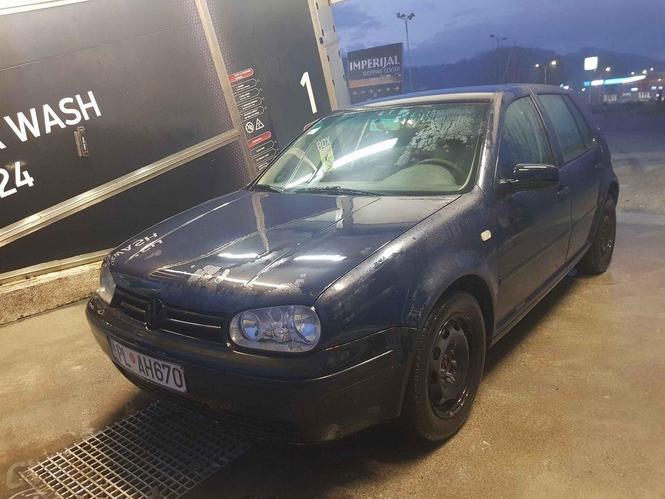 GOLF 4