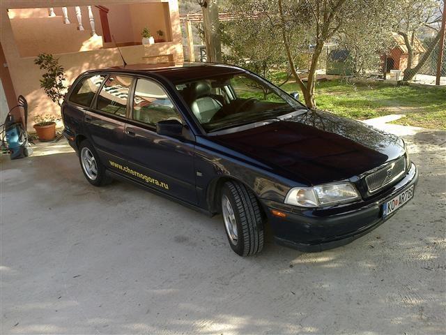 Volva V40 -00  