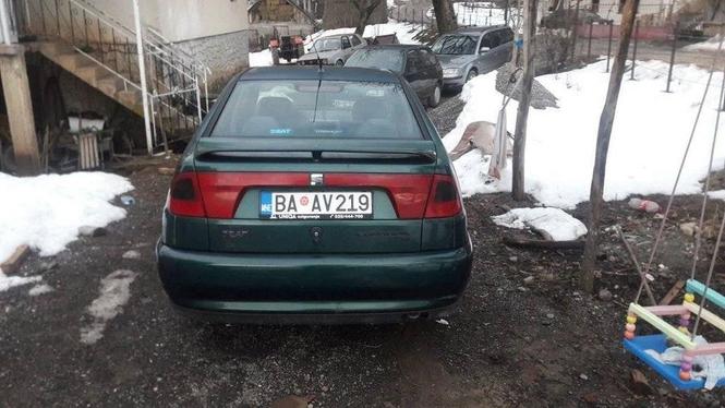 Seat cordoba . Reno klijo
