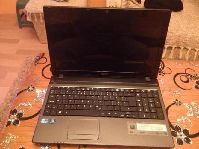 Laptop ACER aspire 5750