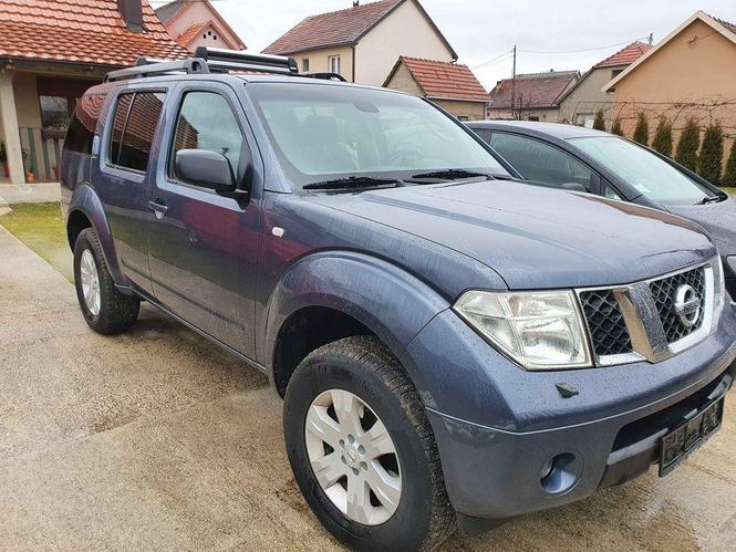 4x4 NISANN