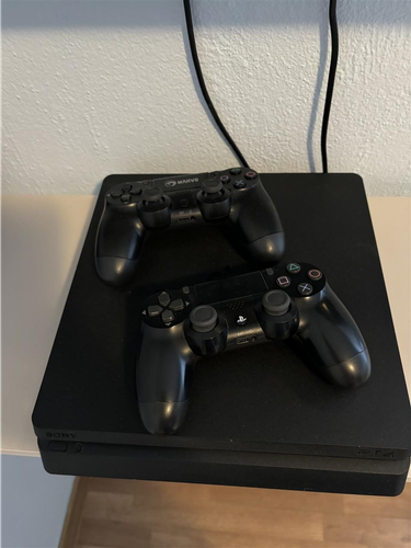 Ps4 slim