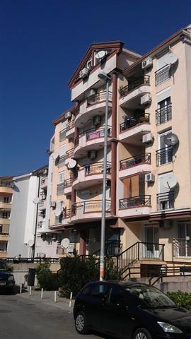 Stan 100m2 kod hotela City, Podgorica