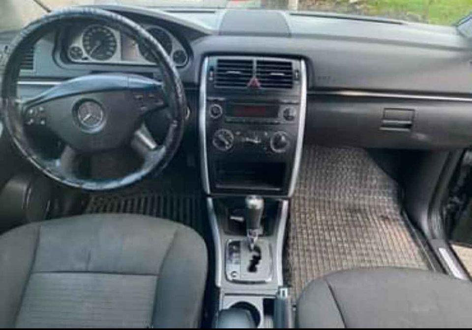 Mercedes-Benz-180
