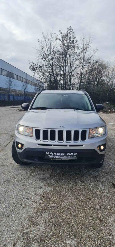 Jeep-Compass-Limited-4x4-2-2CRD-2011god--