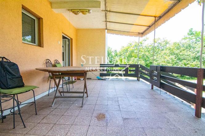 Kuća 140m2, Zabjelo – Izdavanje