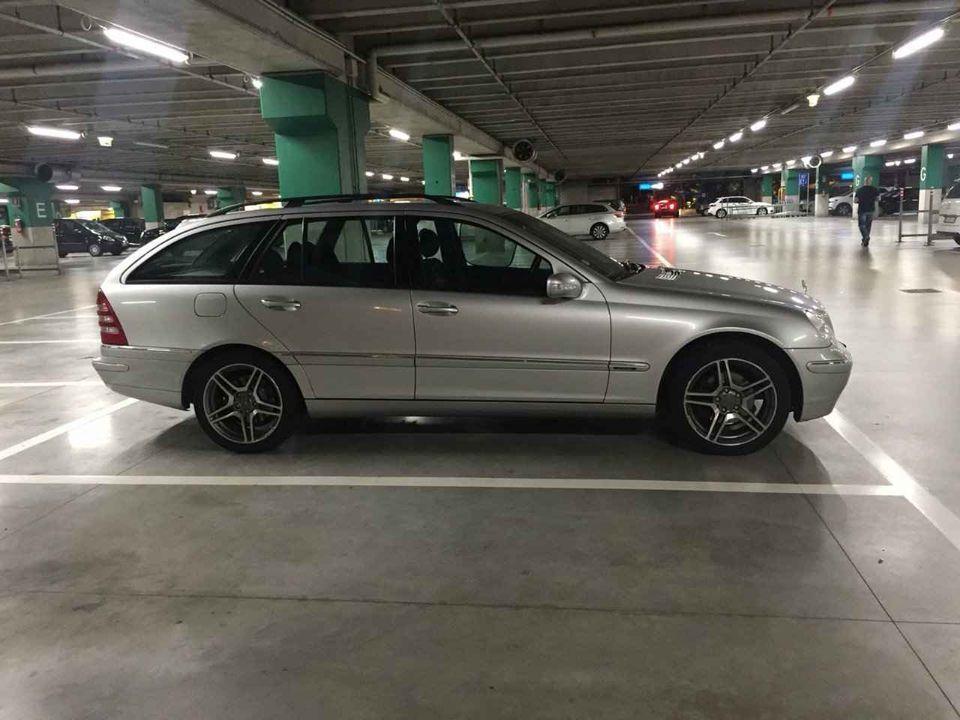 Mercedesa-c-220