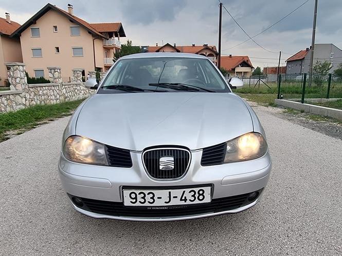 SEAT IBIZA