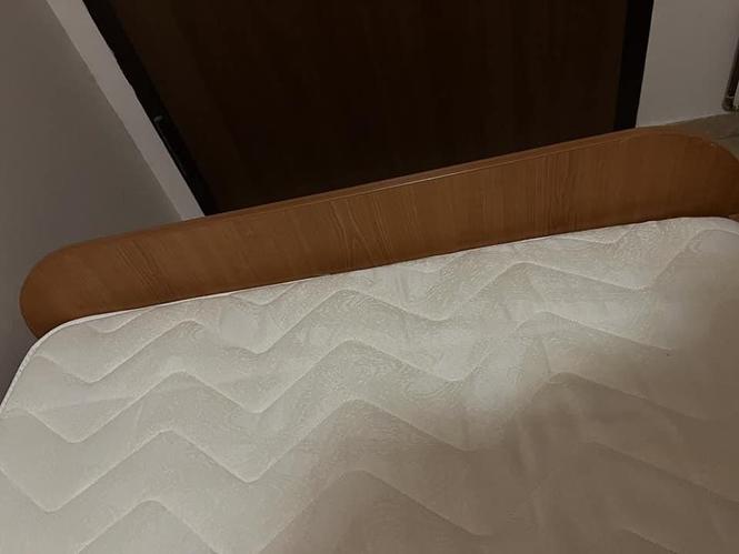 ❗️Prodajem malo korišćen krevet sa dušekom. Dimenzije: 94x20