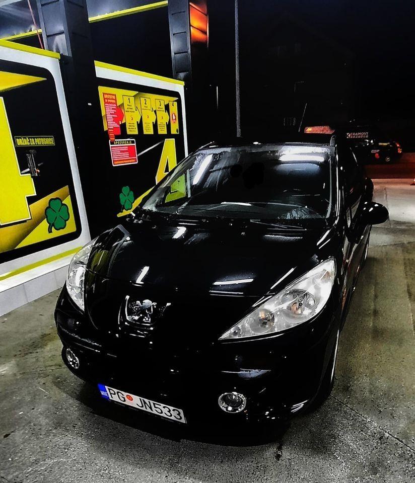 Peugeot-207
