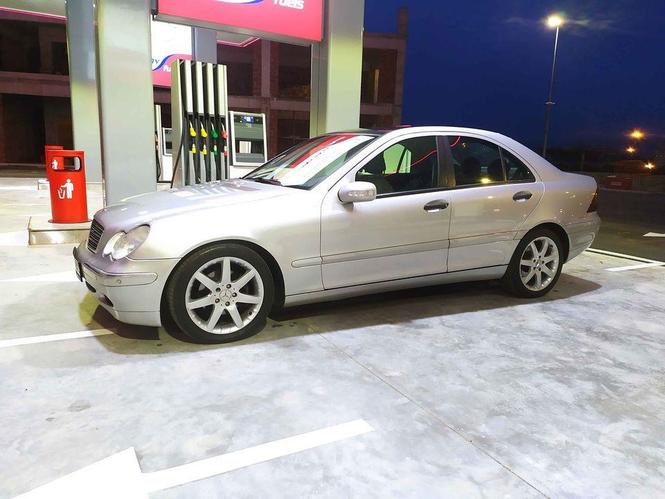 Prodaje se...069-757-400