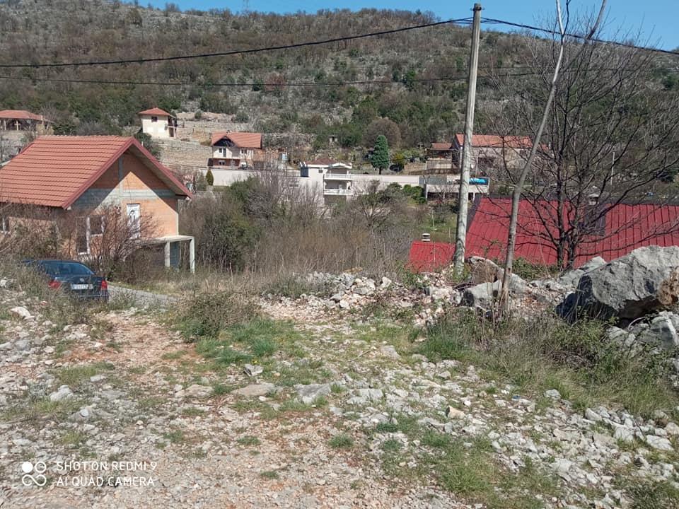PRODAJA-Podgorica-Rogami--Mojkovacko-naselje--plac400m2-van-
