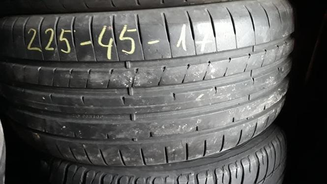Gume 225-45r17