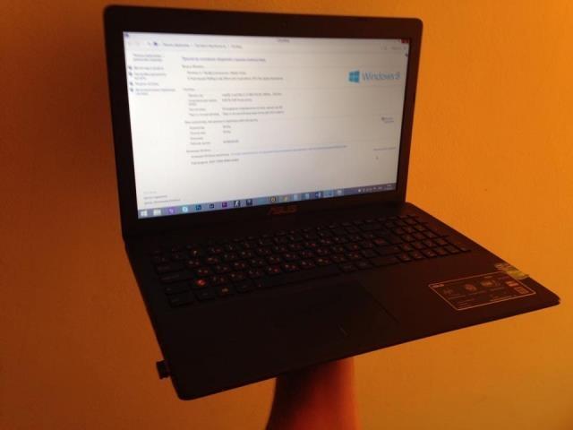 Laptop Asus x552v.15.6 inca