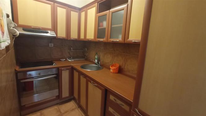 Izdajem jednosoban stan u Baru