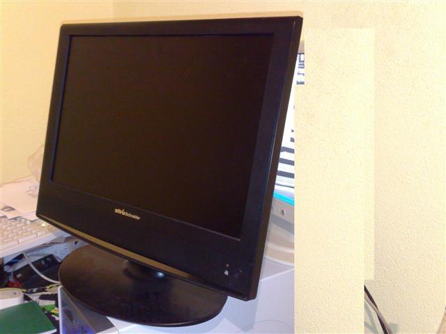SCHNEIDER TV-TFT-+PC  