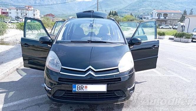 Prodajem odličan auto!