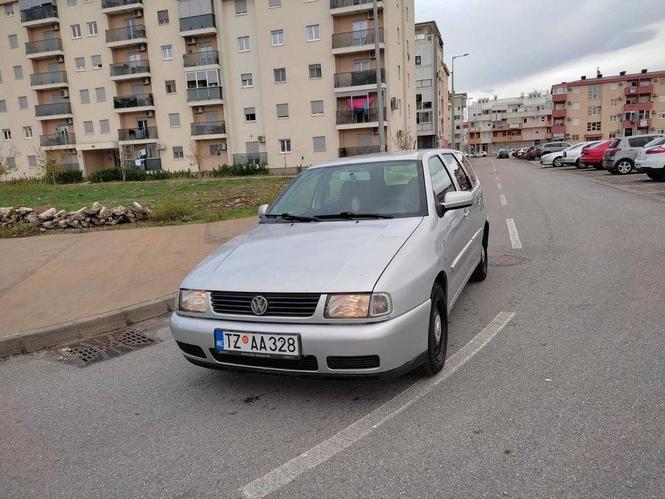 VW POLO