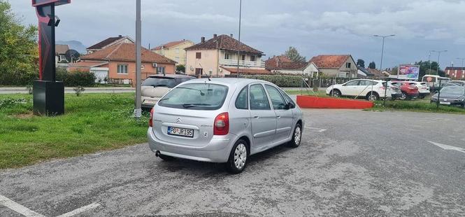 Citroen Pikaso 2005 god 2.0 HDI