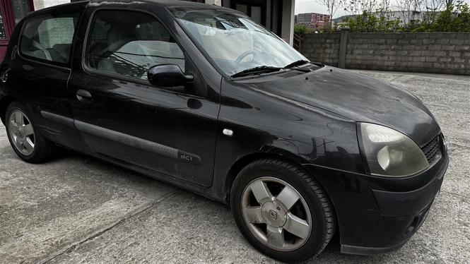 Prodajem Clio