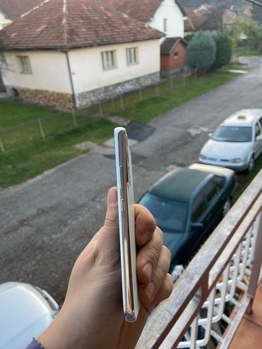 Na Prodaju Samsung S22!