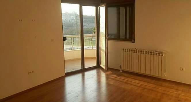Stan 51m2 Bar