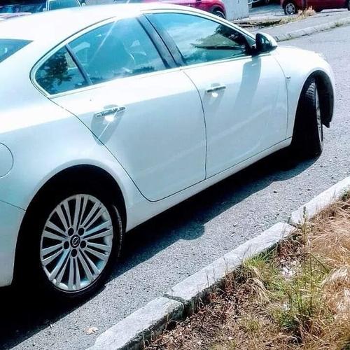 Insignija 2012  autmatik  2000cdi prešla 135000