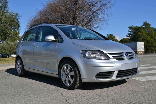 Golf V Plus.1.9cm.66kw.2008.god.