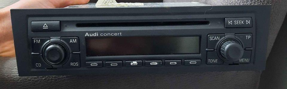Radio-CD--za-Audi-A3--A4---